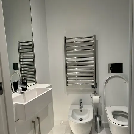 In Shared House In Downtown Ubytování v soukromí